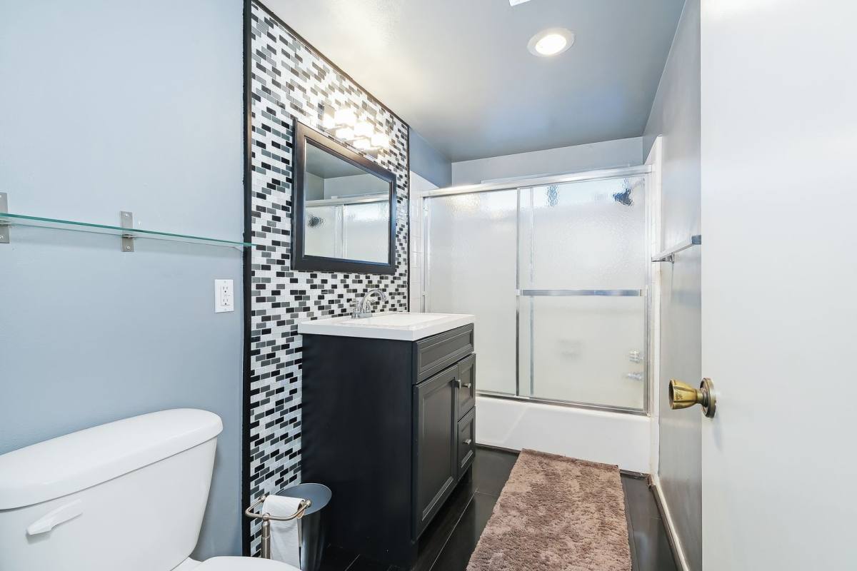 Townhouse for rent at 665 W 24th St, San Pedro, CA 90731