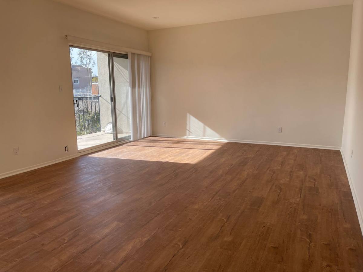 Apartment for rent at 1677 Westholme Ave, Los Angeles, CA 90024