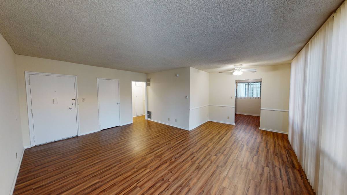 Apartment for rent at 825 S Windsor Blvd, Los Angeles, CA 90005