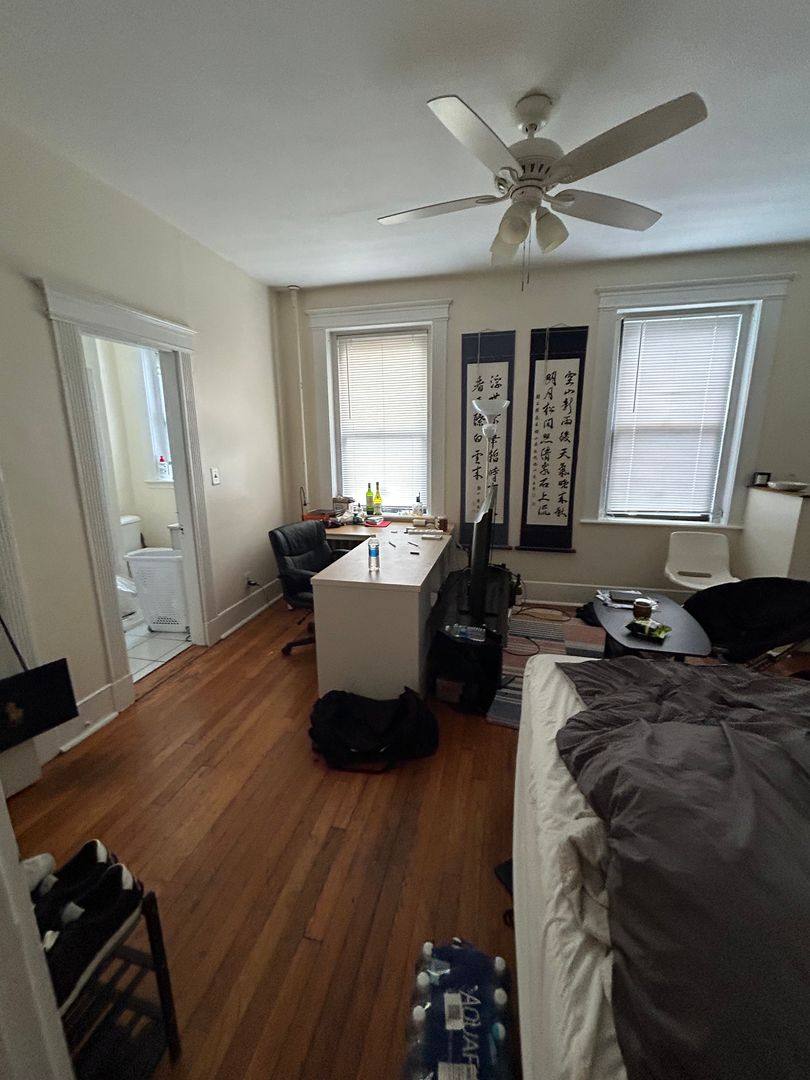 Apartment for rent at 39 Hemenway St, Boston, MA 02115