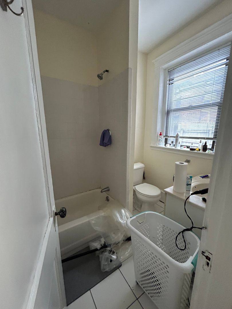 Apartment for rent at 39 Hemenway St, Boston, MA 02115