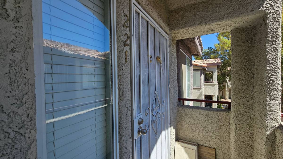 Condo for rent at 4955 Lindell Rd, Las Vegas, NV 89118