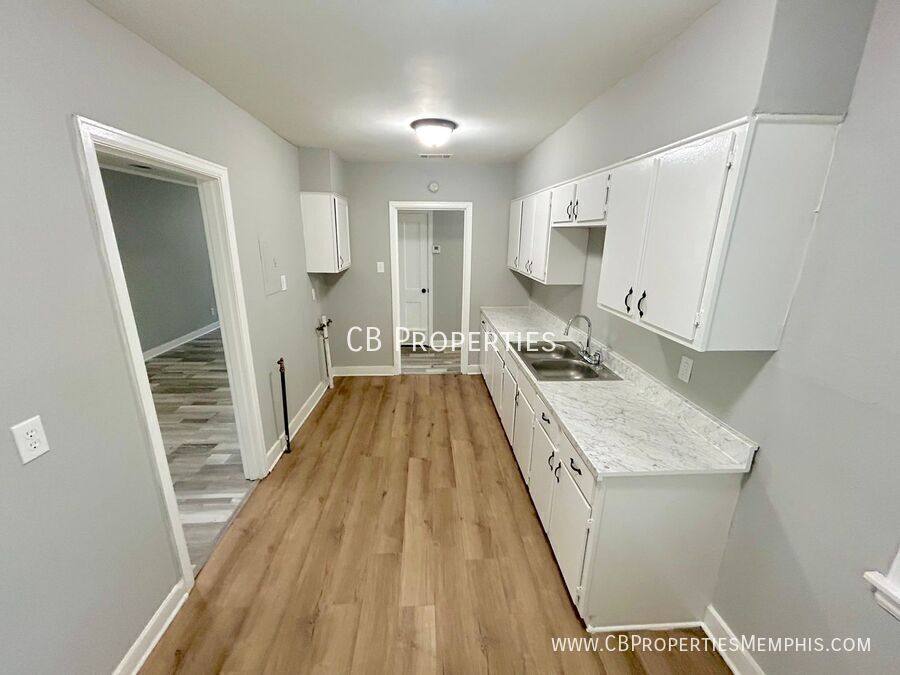 House for rent at 3585 Mayfair Ave, Memphis, TN 38122
