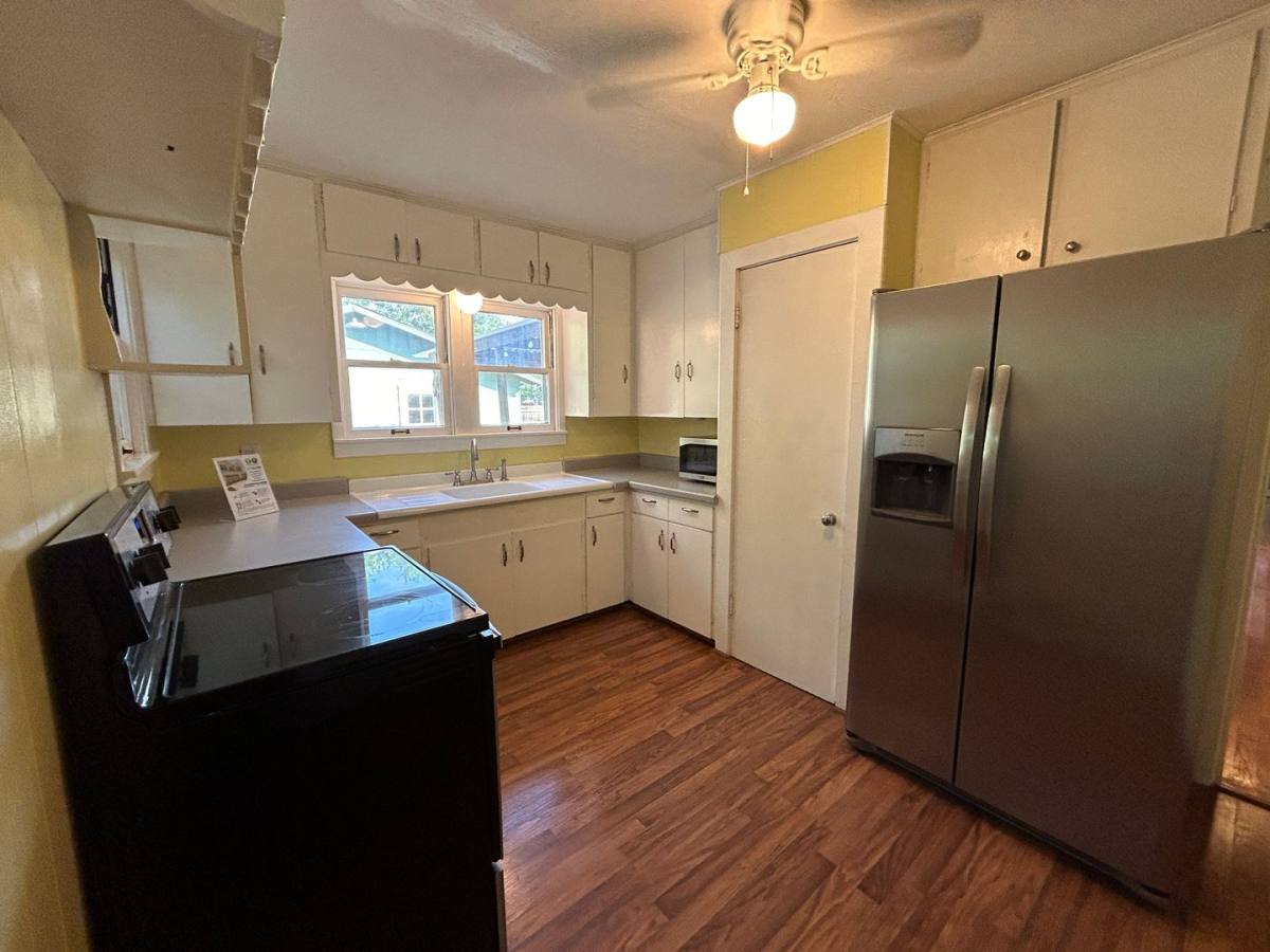 House for rent at 893 Pine St, New Braunfels, TX 78130
