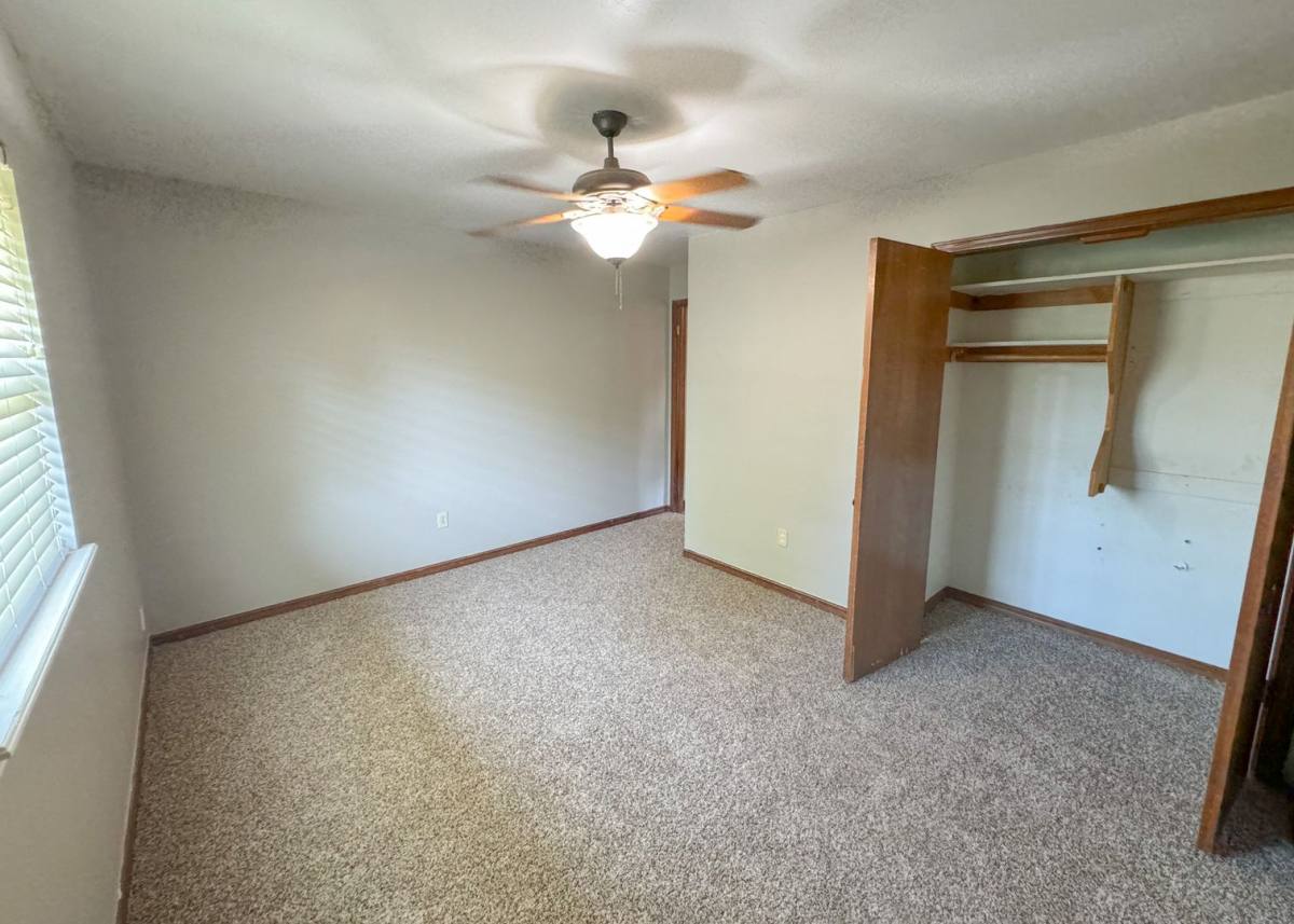 House for rent at 345 Travis Circle, Edmond, OK 73013