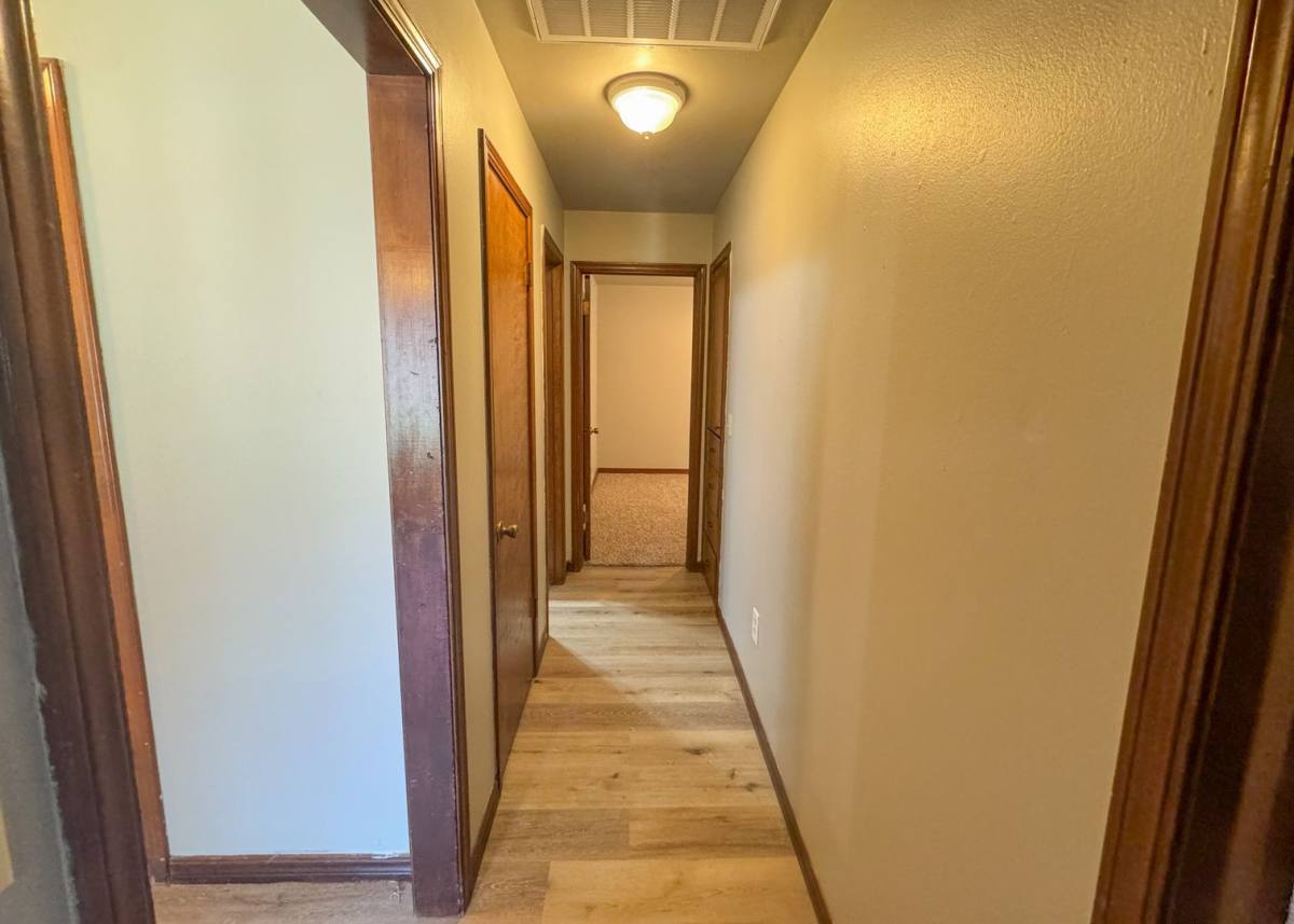 House for rent at 345 Travis Circle, Edmond, OK 73013