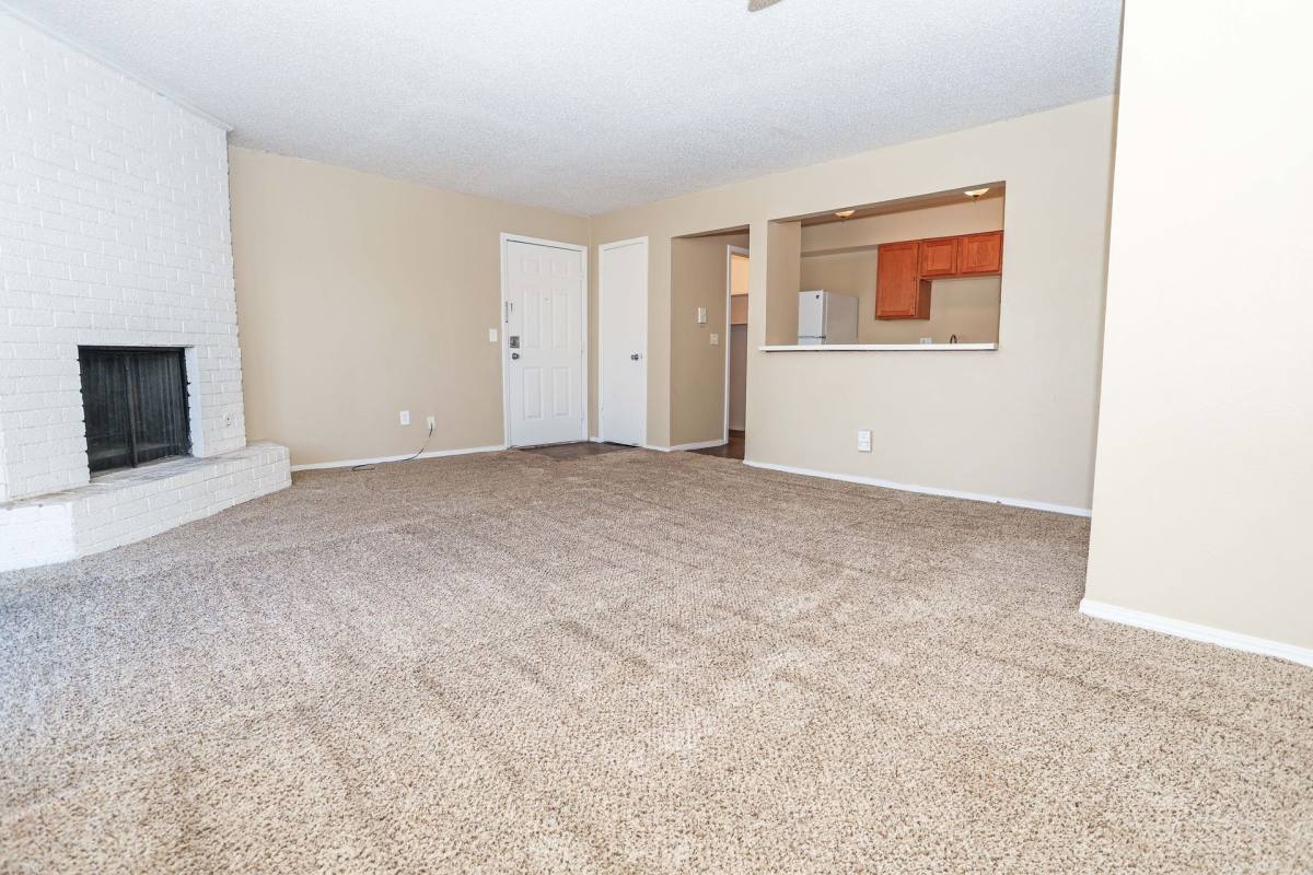 Apartment for rent at 6370 W Wilshire, Oklahoma City, OK 73132