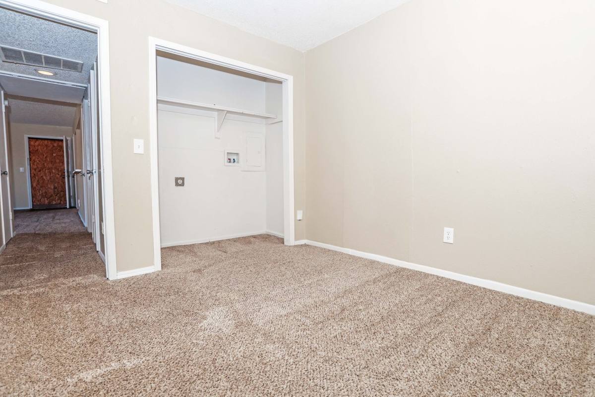 Apartment for rent at 6370 W Wilshire, Oklahoma City, OK 73132