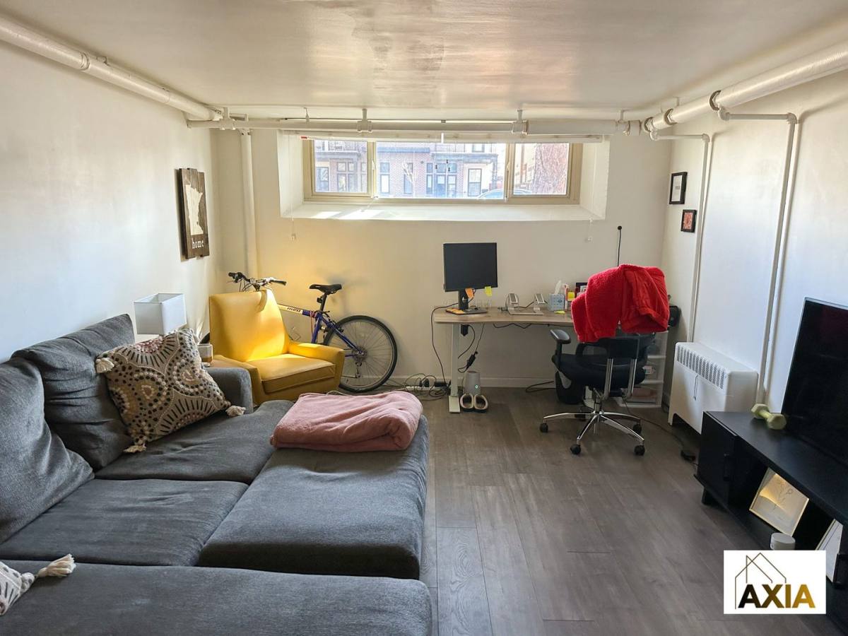 Apartment for rent at 755 N Birch St, Denver, CO 80220