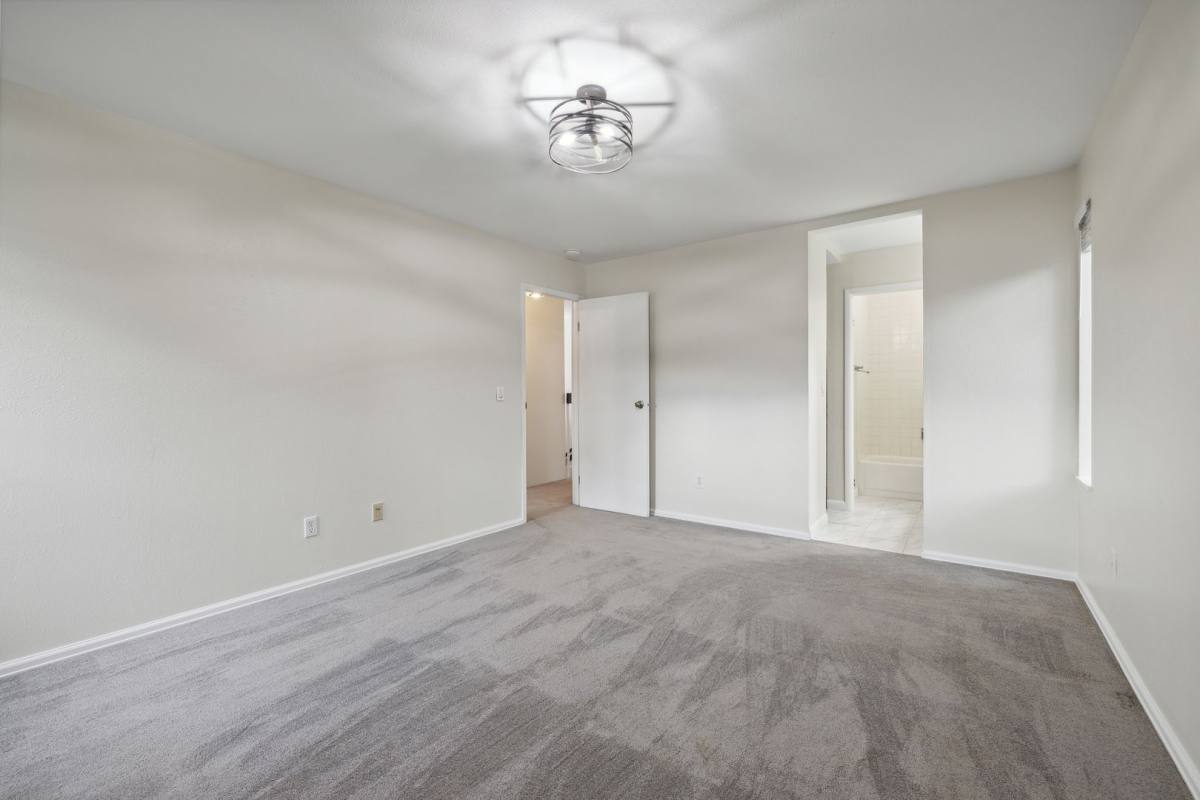 Townhouse for rent at 1050 S Monaco Parkway, Denver, CO 80204
