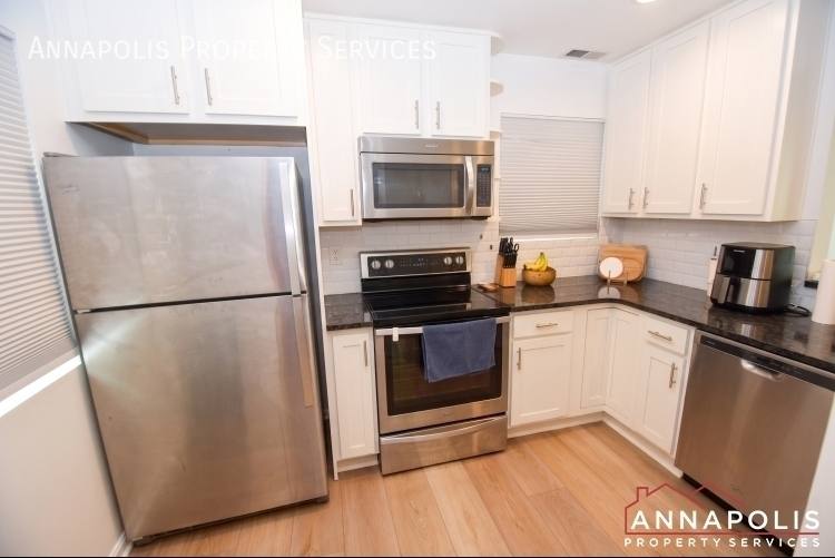 House for rent at 1625 Hilltop Rd, Edgewater, MD 21037