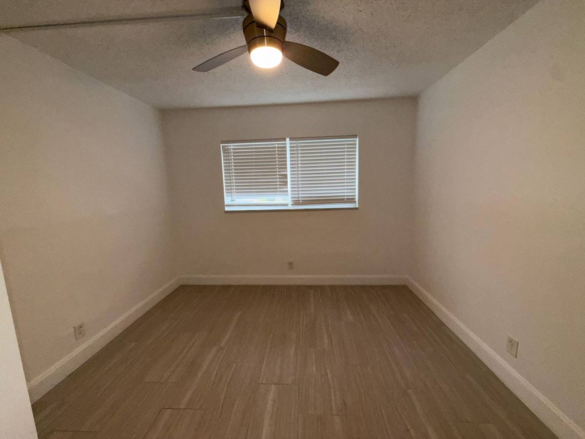 Apartment for rent at 10120 NW 36 St, Coral Springs, FL 33065