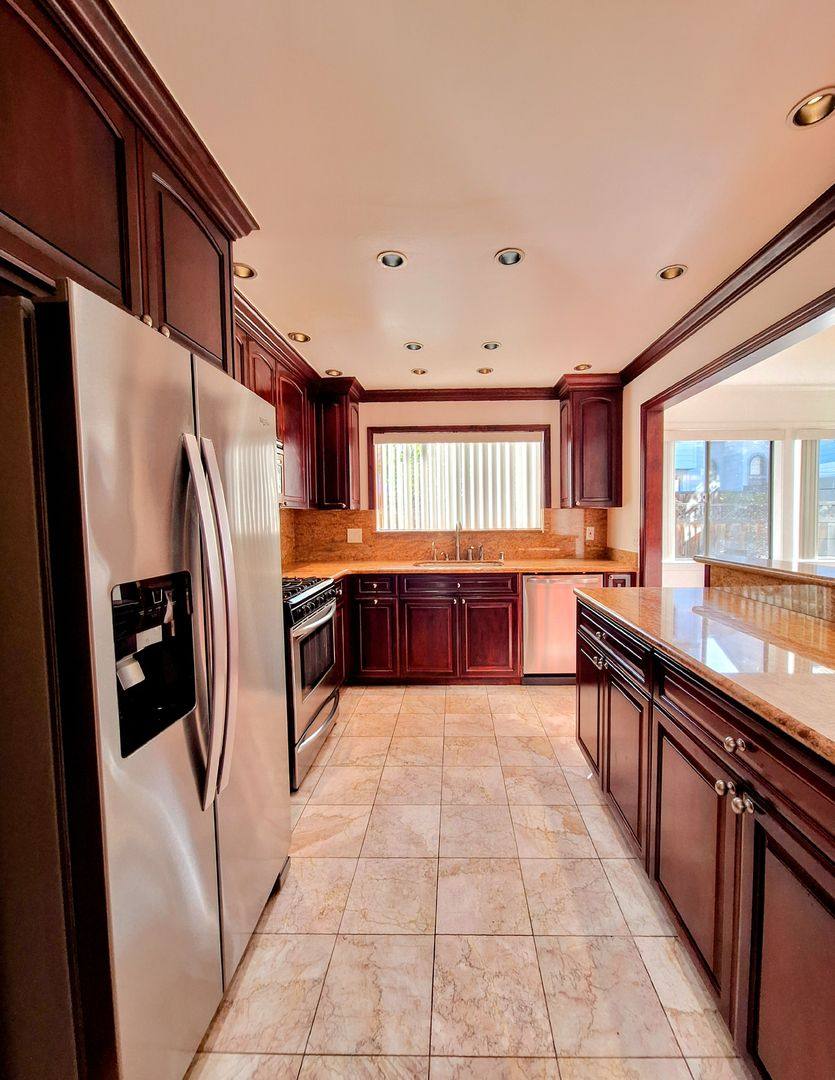Townhouse for rent at 1206 Sierra Village Way, San Jose, CA 95132