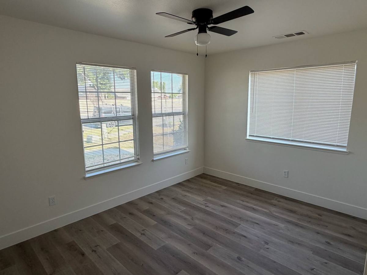 Condo for rent at 2337 N 10th Ave, Hanford, CA 93230
