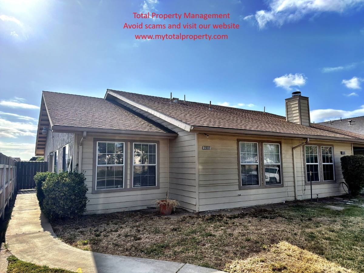 Condo for rent at 2337 N 10th Ave, Hanford, CA 93230