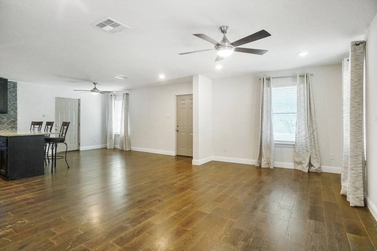 House for rent at 617 Park St, Azle, TX 76020