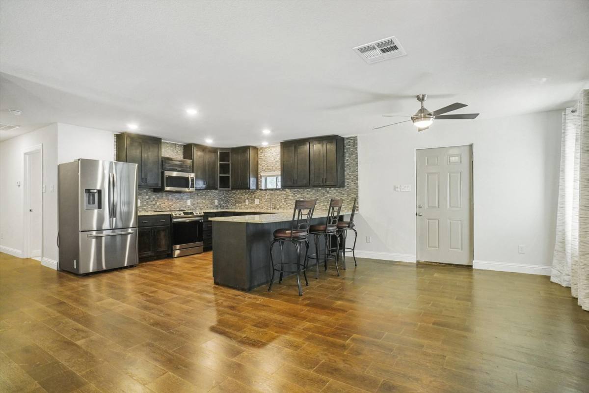 House for rent at 617 Park St, Azle, TX 76020