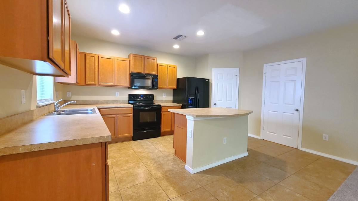 Townhouse for rent at 4718 Chatterton Way, Riverview, FL 33578