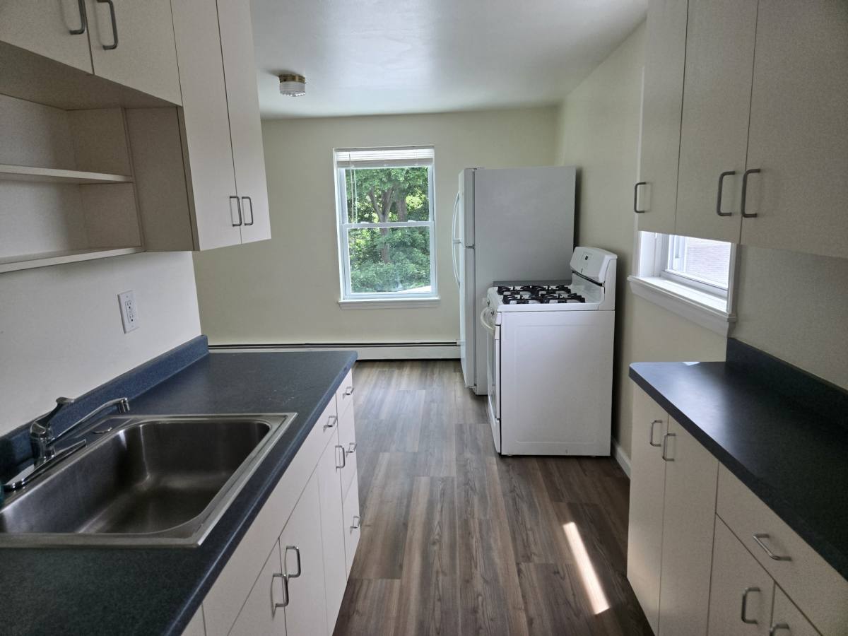Apartment for rent at 131 N Clinton St #3, Poughkeepsie, NY 12601