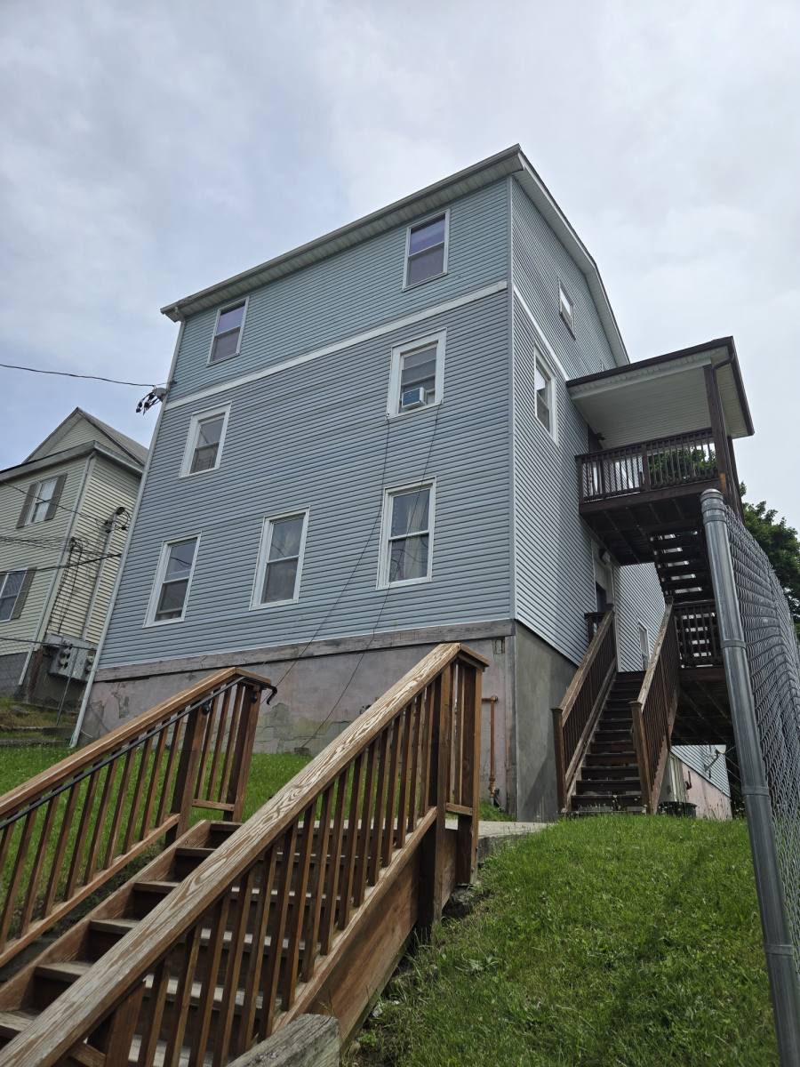 Apartment for rent at 131 N Clinton St #3, Poughkeepsie, NY 12601