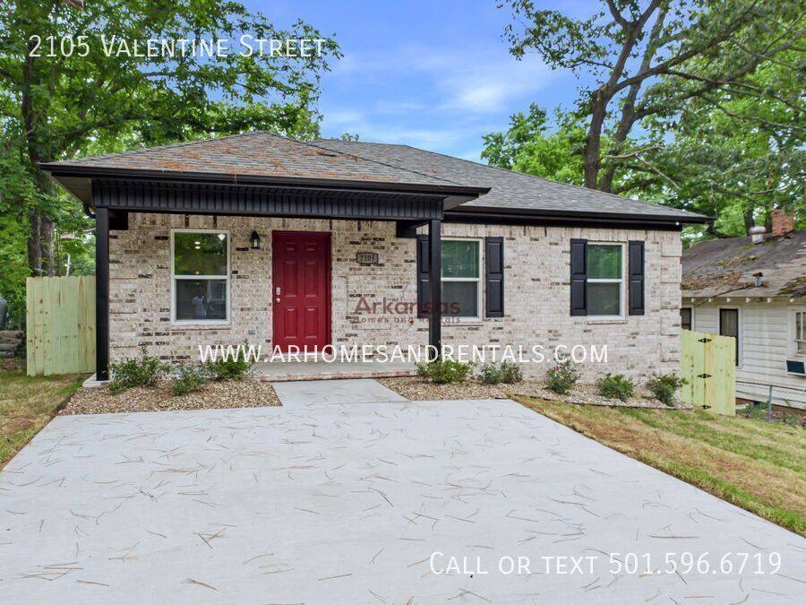 House for rent at 2105 Valentine St, Little Rock, AR 72204