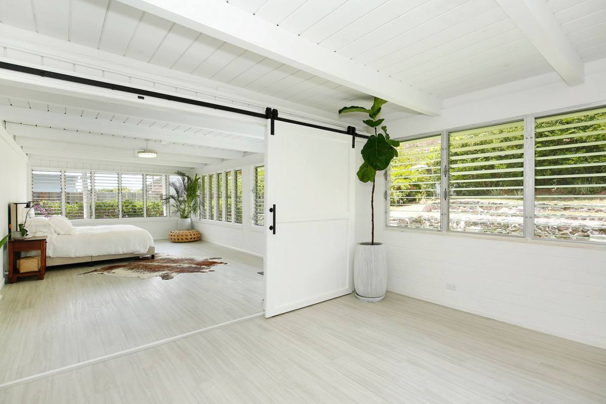 House for rent at 735 Kapulena Loop, Honolulu, HI 96825