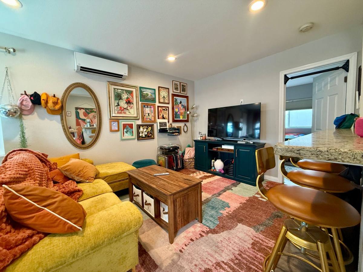 Apartment for rent at 4639 Wilson Ave, San Diego, CA 92116