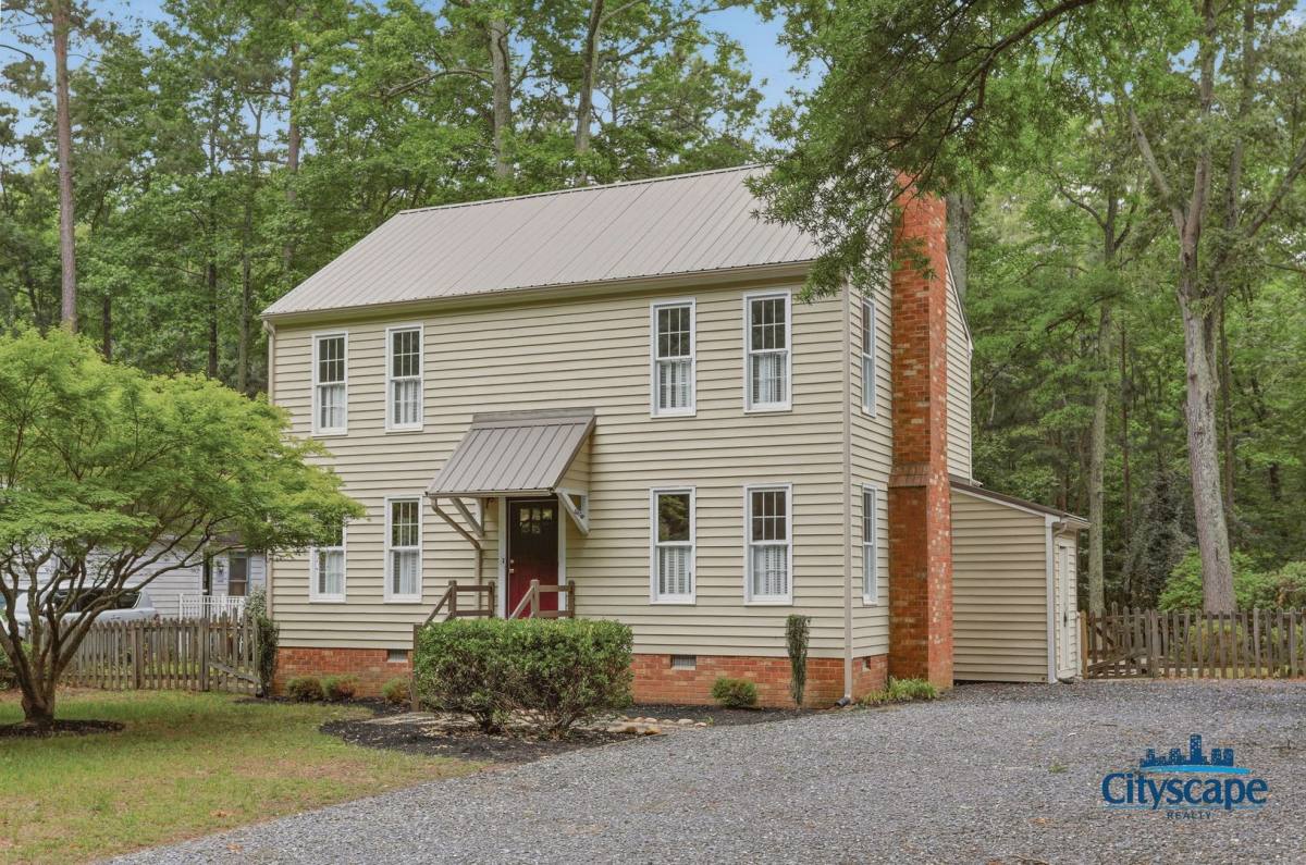 House for rent at 1612 Greenfield Dr, Richmond, VA 23235