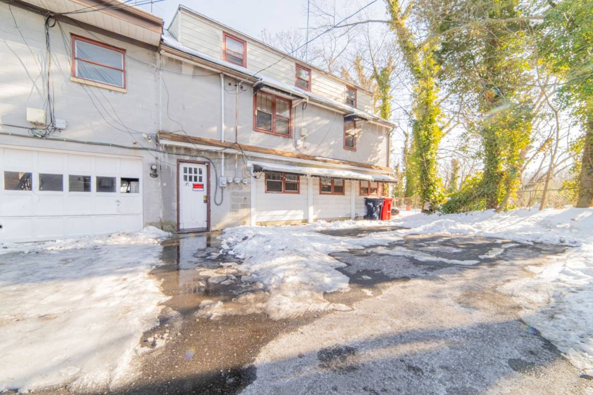 Apartment for rent at 105-107 Atlantic St, Bridgeton, NJ 08302