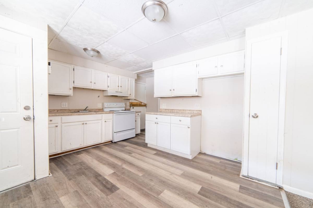 Apartment for rent at 105-107 Atlantic St, Bridgeton, NJ 08302