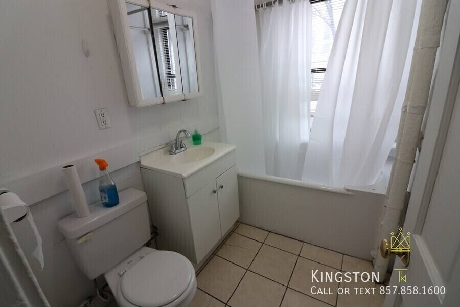 Apartment for rent at 409 Huntington Ave #2R, Boston, MA 02115