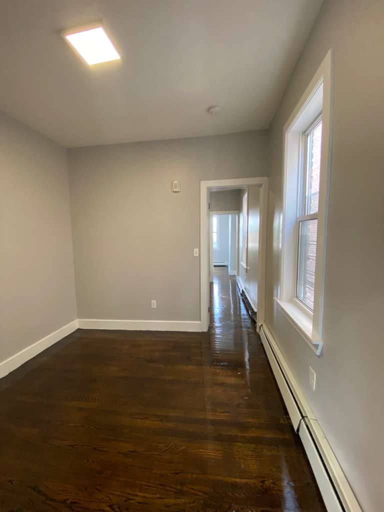Apartment for rent at 114 Maple St #3L, Yonkers, NY 10701