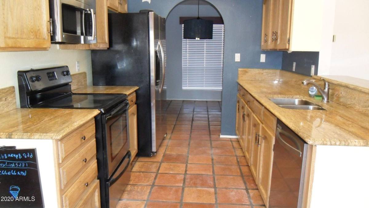 House for rent at 6935 E Hearn Rd, Scottsdale, AZ 85254