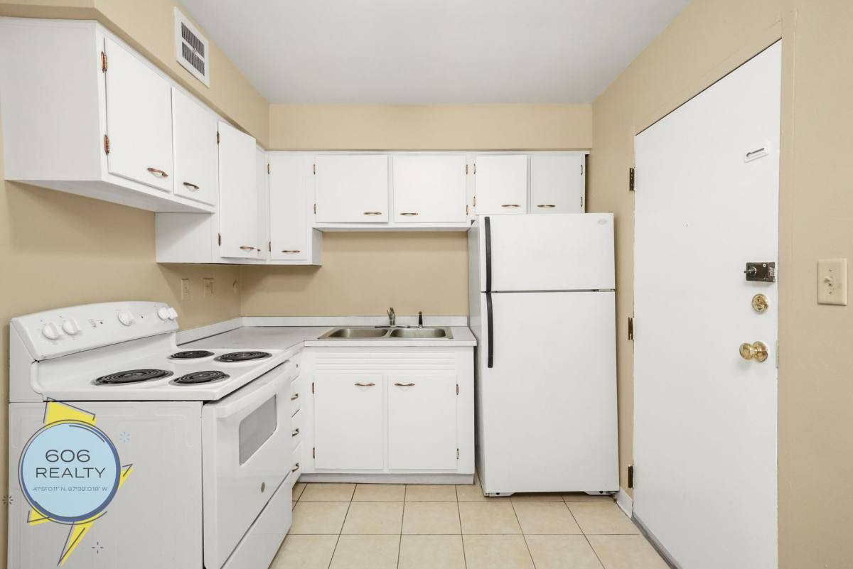 Apartment for rent at 1213 N 34th Ave, Melrose Park, IL 60160
