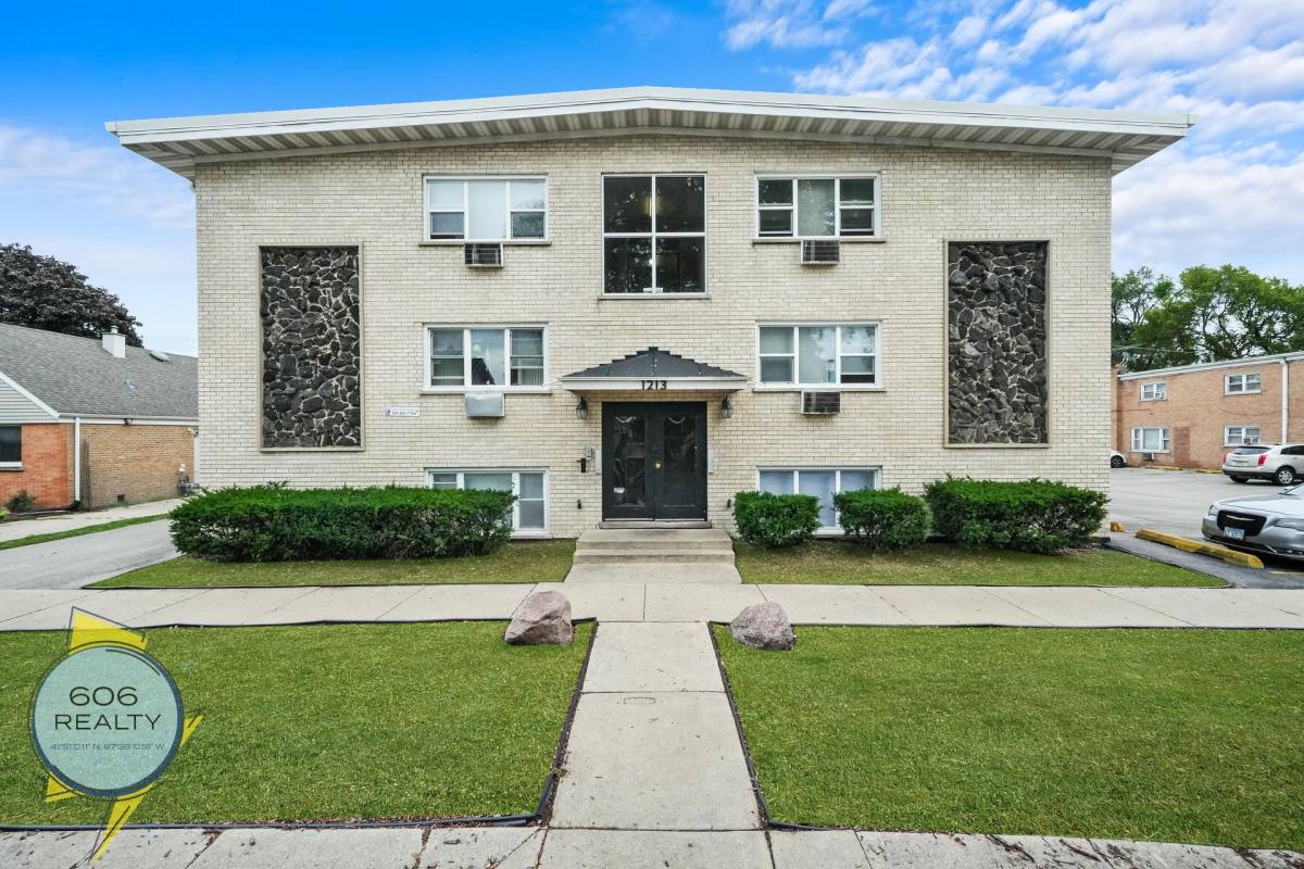 Apartment for rent at 1213 N 34th Ave, Melrose Park, IL 60160