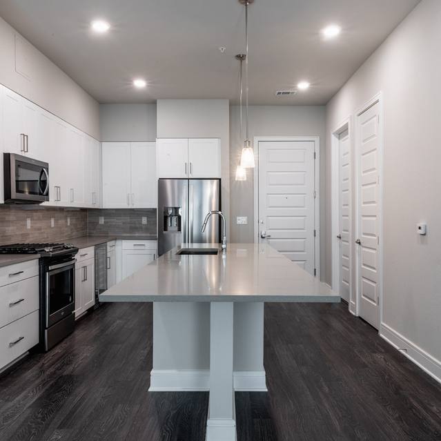 Apartment for rent at 1300 W 5th St #B3-57, Austin, TX 78703