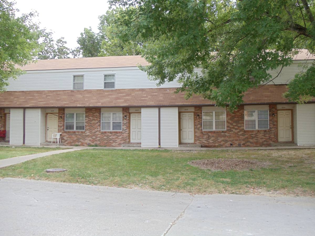 Apartment for rent at 4522-4536 W Bellview Dr, Columbia, MO 65203