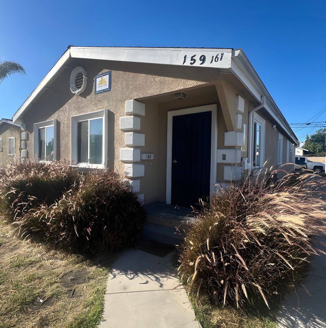 Apartment for rent at 159-61 E 83rd St, Los Angeles, CA 90003