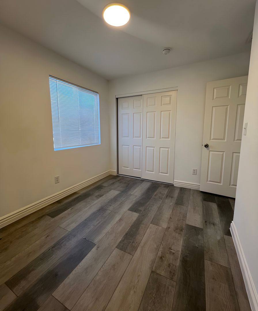 Apartment for rent at 159-61 E 83rd St, Los Angeles, CA 90003