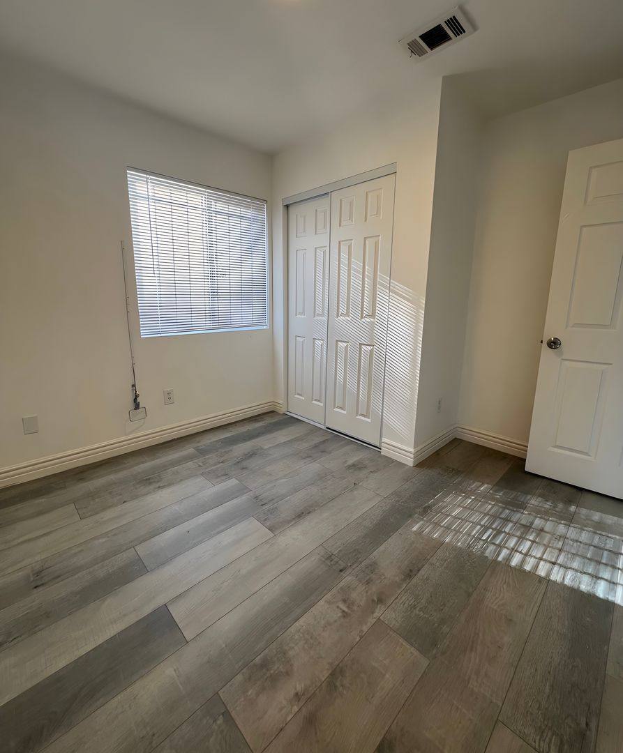 Apartment for rent at 159-61 E 83rd St, Los Angeles, CA 90003