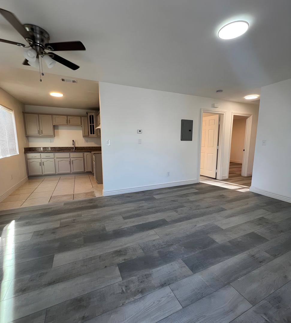 Apartment for rent at 159-61 E 83rd St, Los Angeles, CA 90003