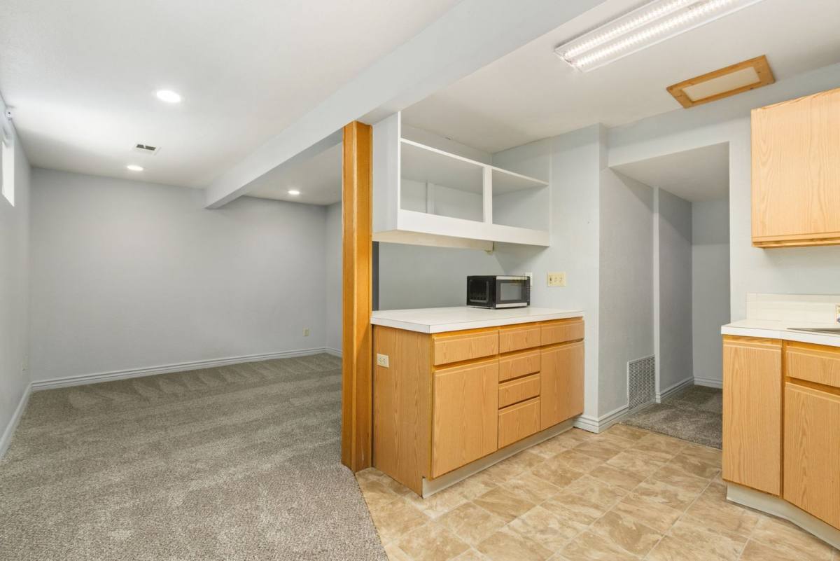 Apartment for rent at 1902-1904 S 8th Ave, Greeley, CO 80631