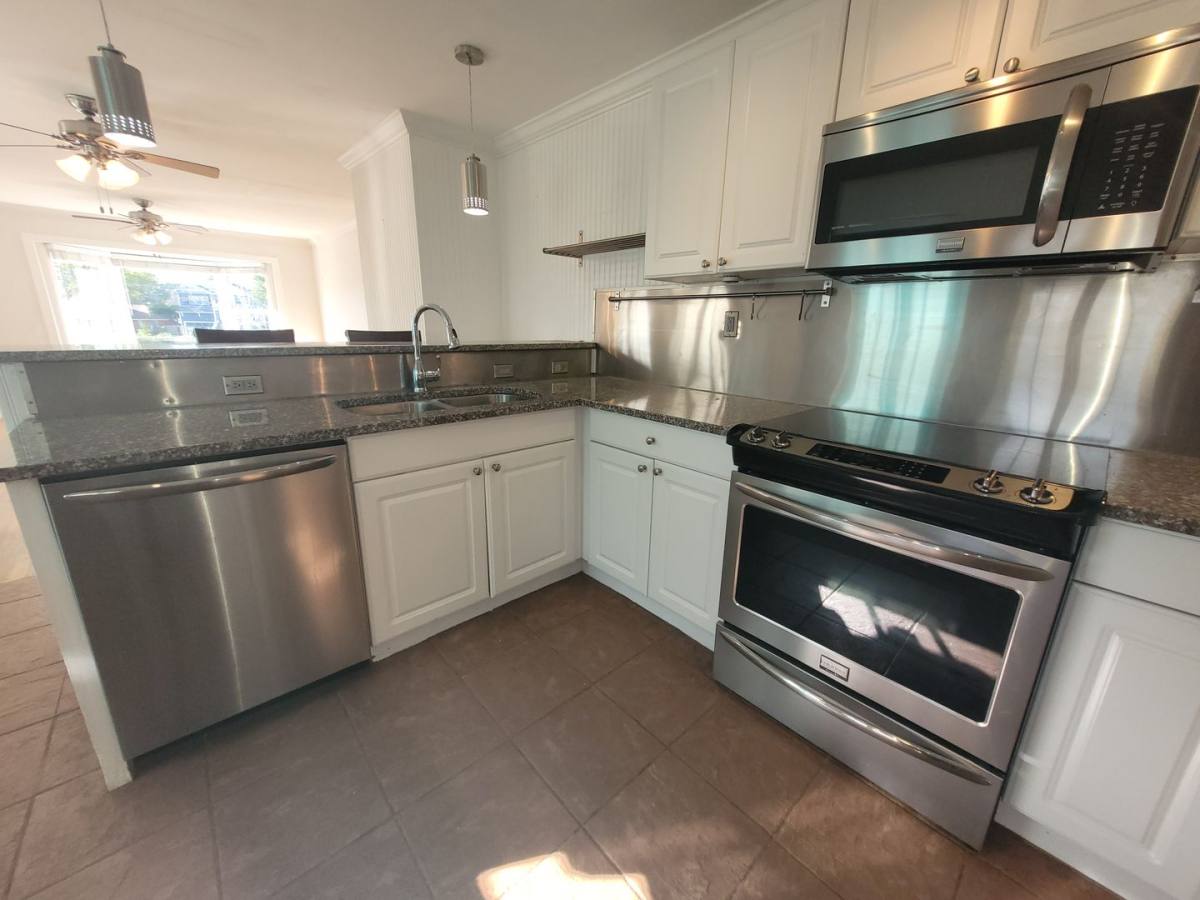 House for rent at 1226 Richmond Crescent, Norfolk, VA 23508