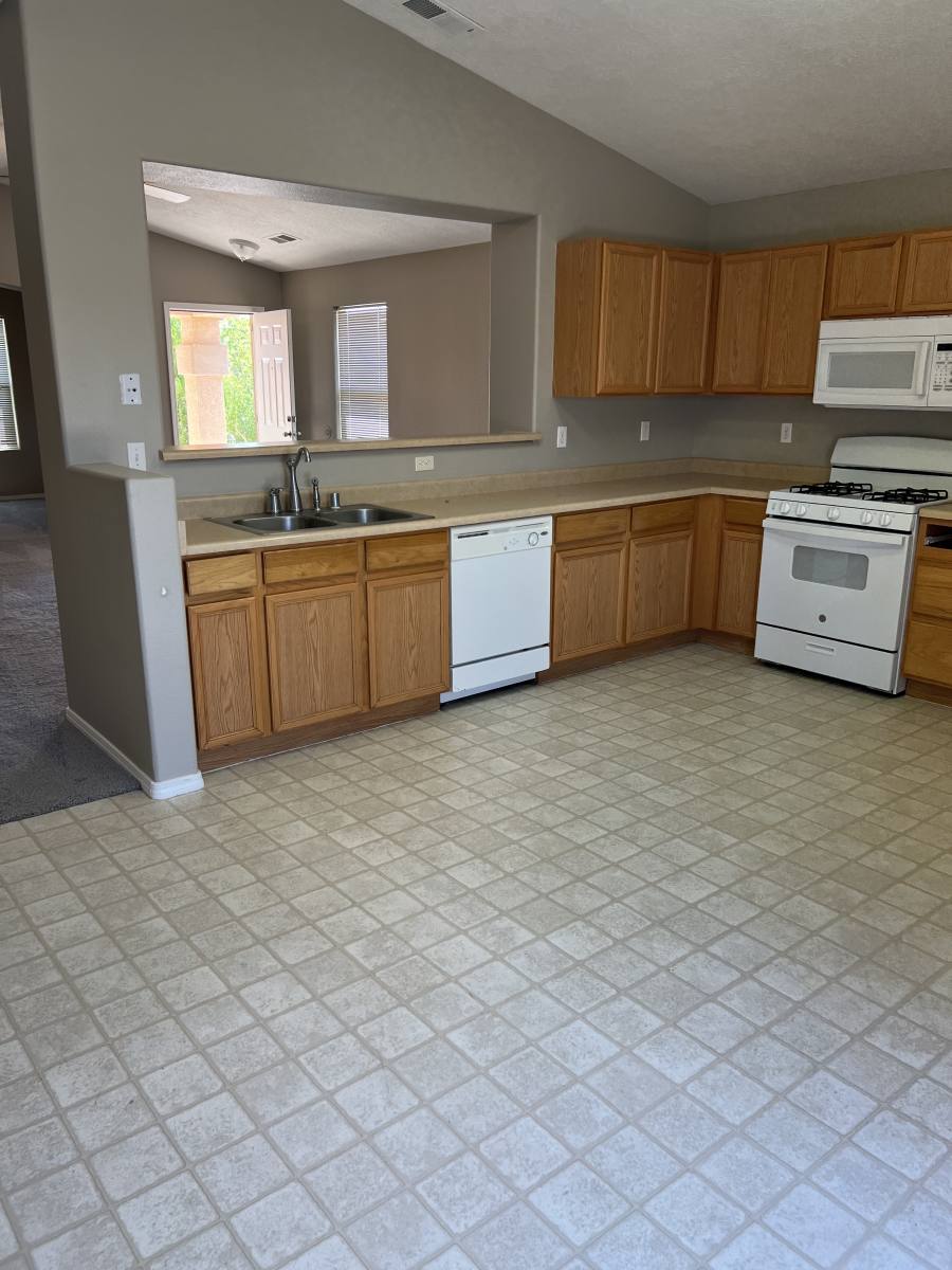 House for rent at 2763 Butch Cassidy Dr SW, Albuquerque, NM 87121