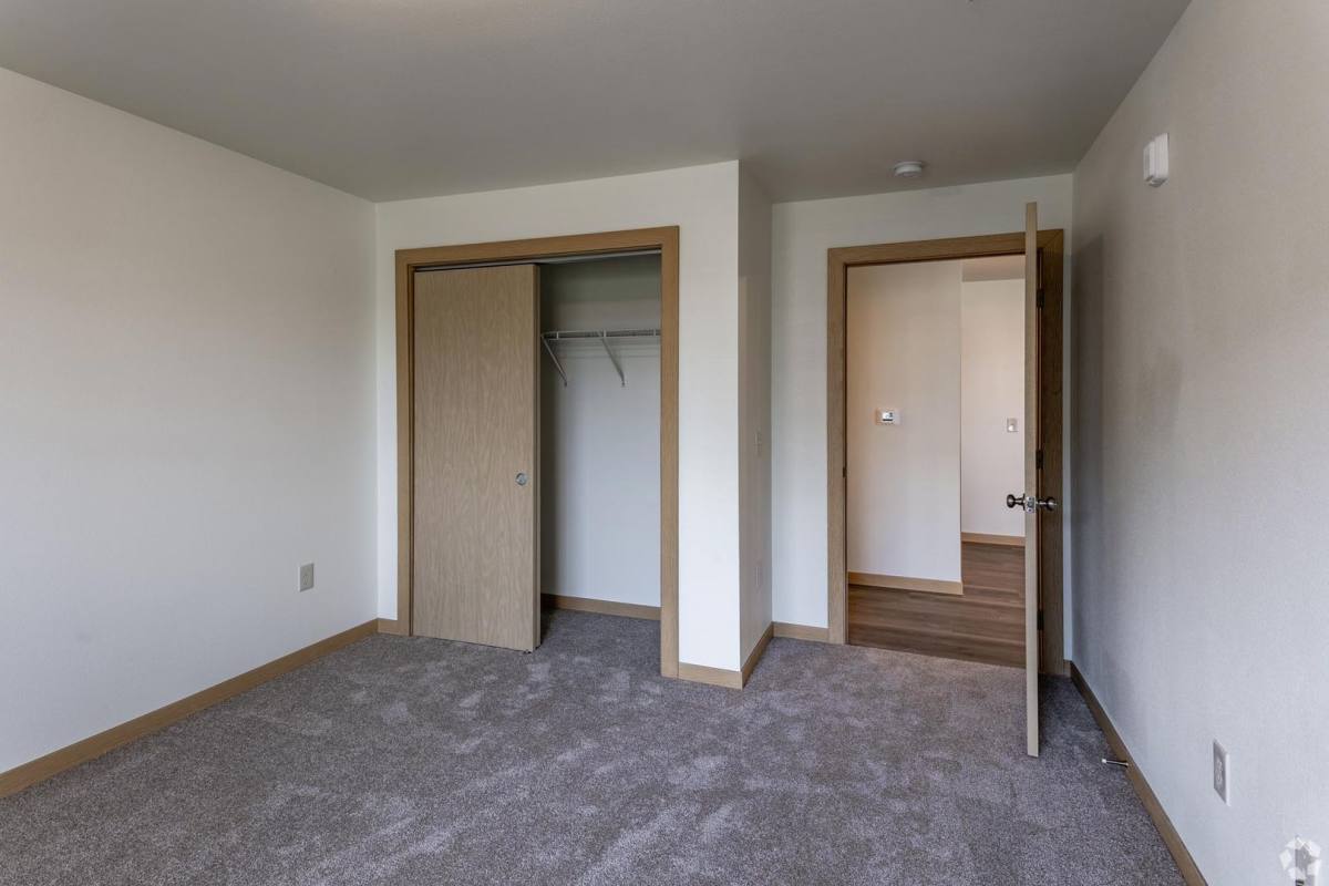 Apartment for rent at 840 7th Ave NE, Isanti, MN 55040