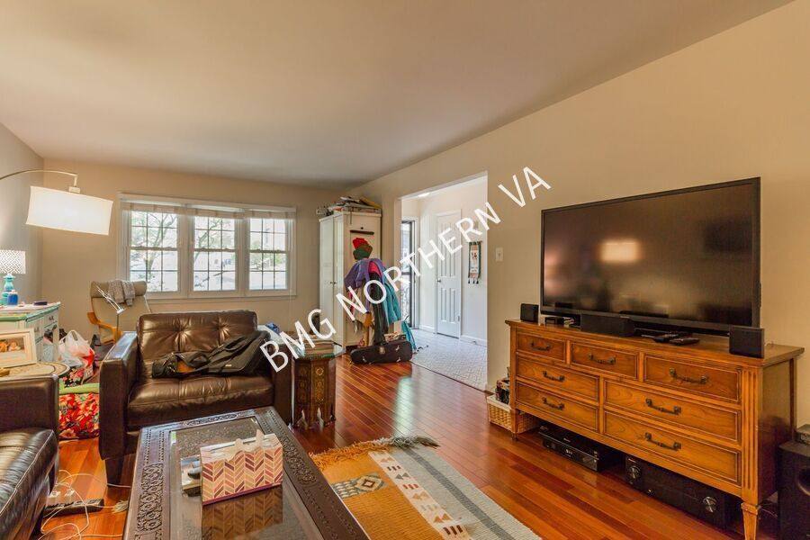 House for rent at 3019 Seven Oaks Place, Falls Church, VA 22042
