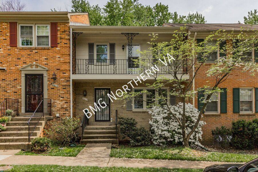 House for rent at 3019 Seven Oaks Place, Falls Church, VA 22042