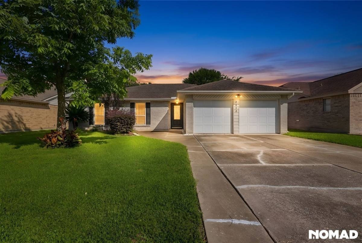 House for rent at 2323 Tall Ships Dr, Friendswood, TX 77546