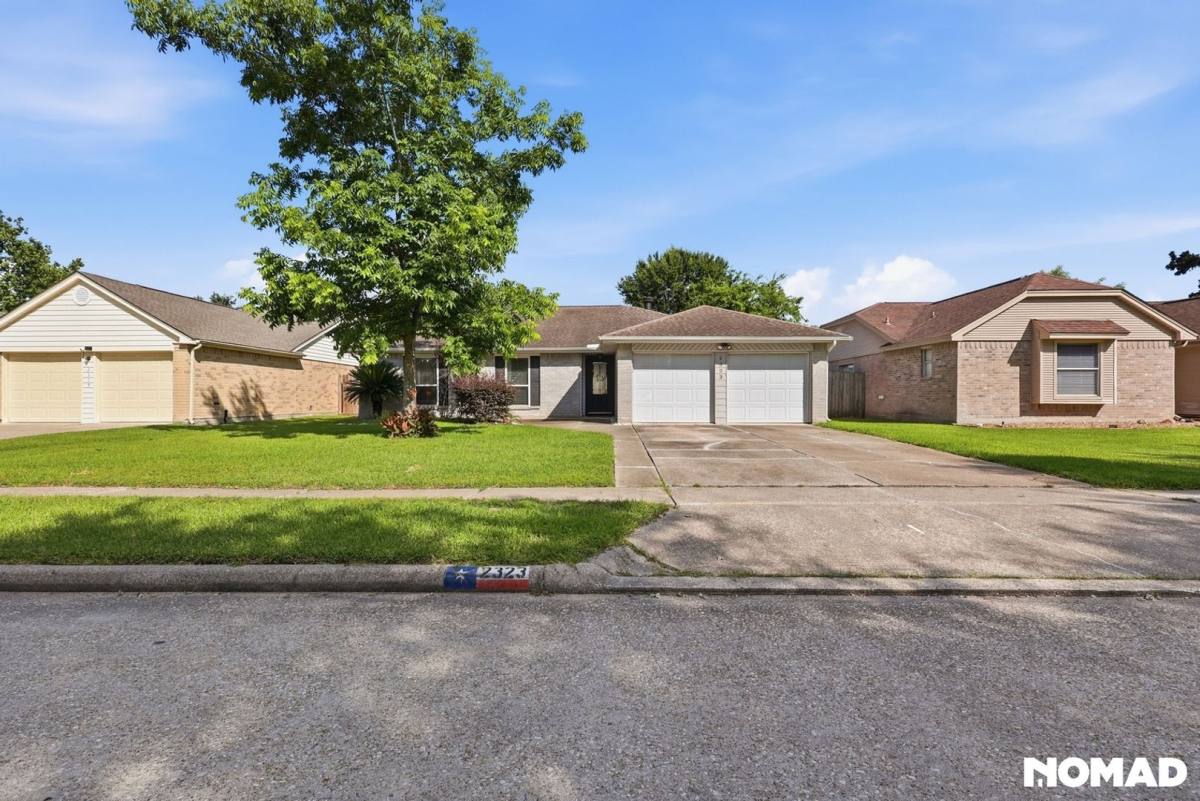 House for rent at 2323 Tall Ships Dr, Friendswood, TX 77546