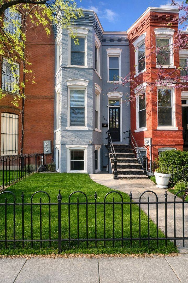 Condo for rent at 645 Q St NW, Washington, DC 20001